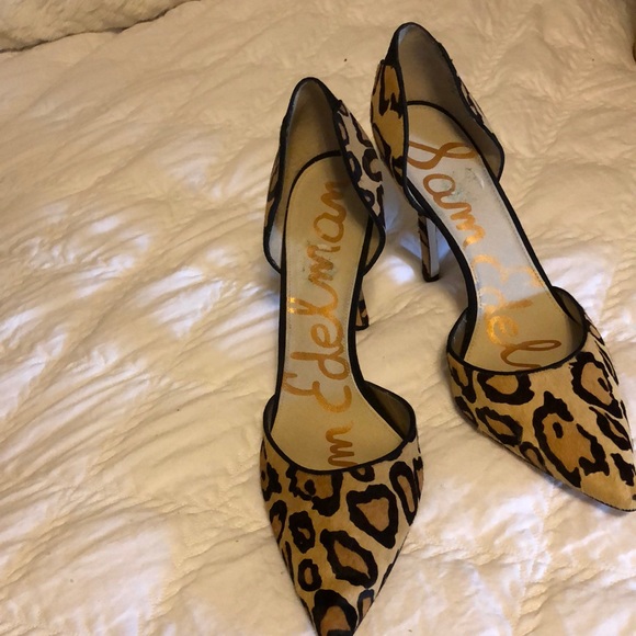 Cheetah Classic Heel - Picture 2 of 4